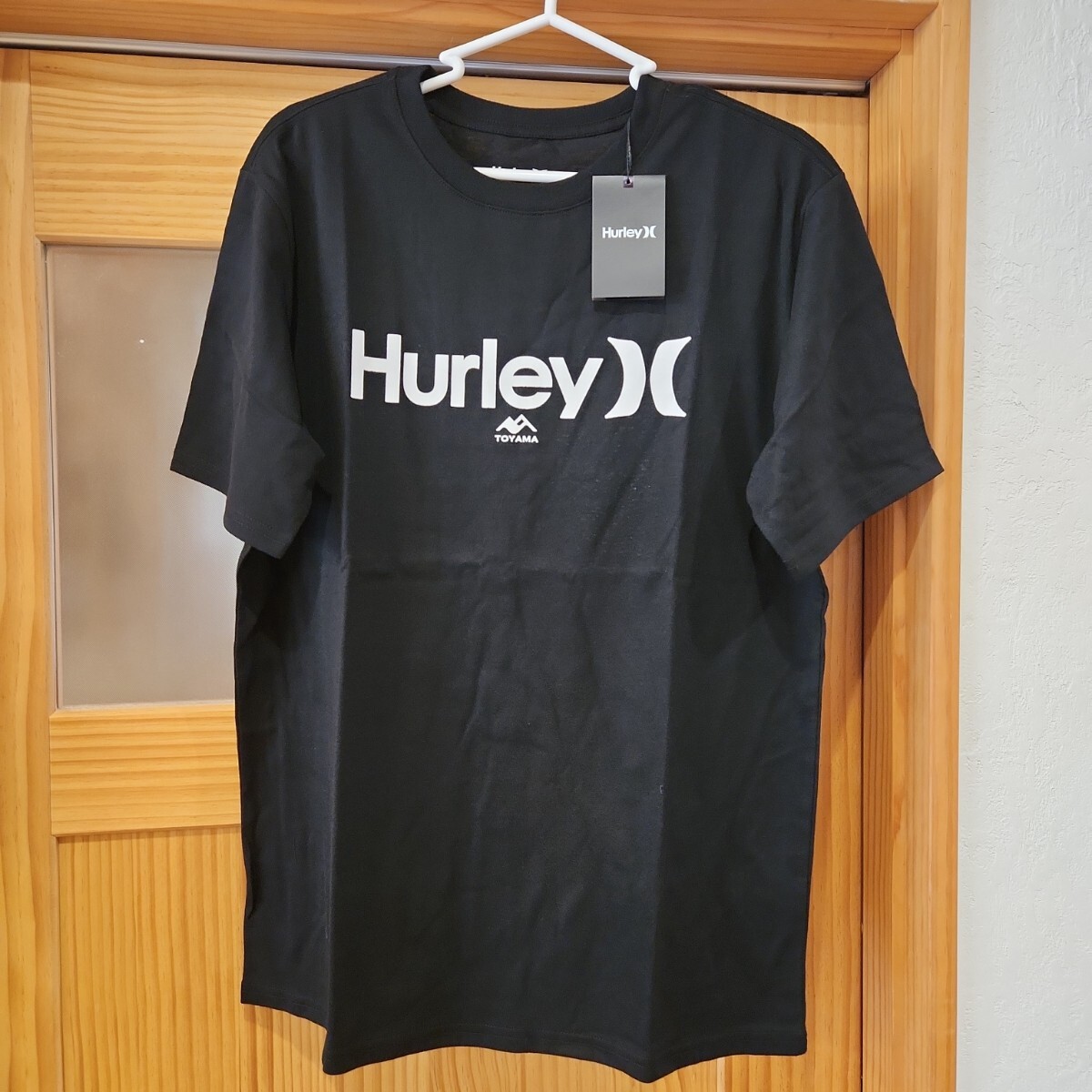 新品　ハーレー　Tシャツ　Mサイズ　メンズ　ブラック　黒　hurley 半袖Tシャツ ロゴ_画像1