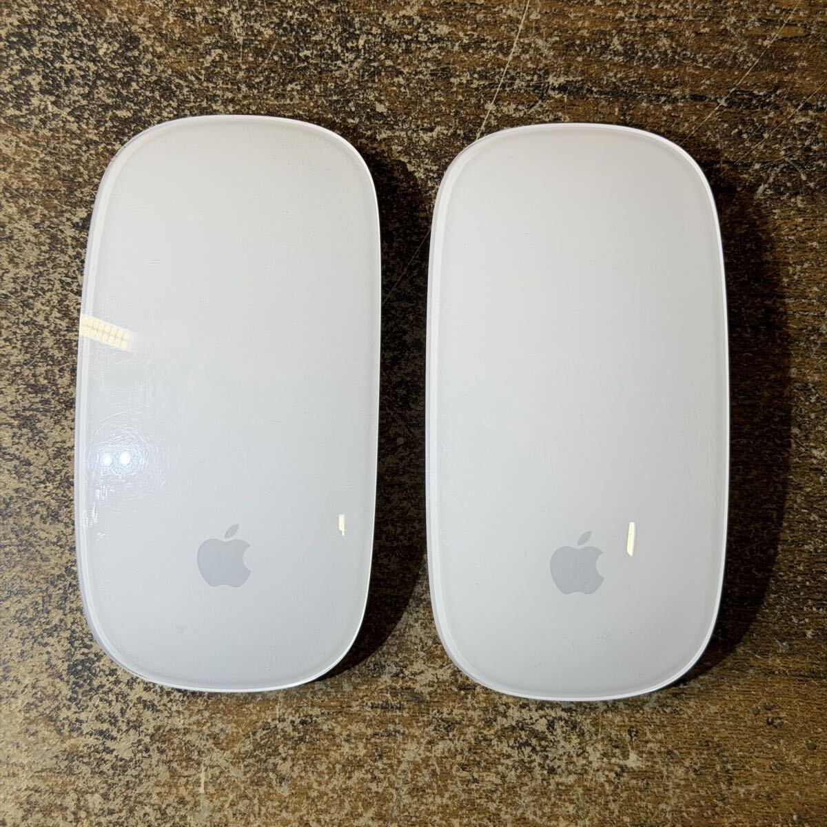 Apple A1296 アップル Magic Mouse マジックマウス PC周辺 機器 2点 まとめ 中古品_画像1