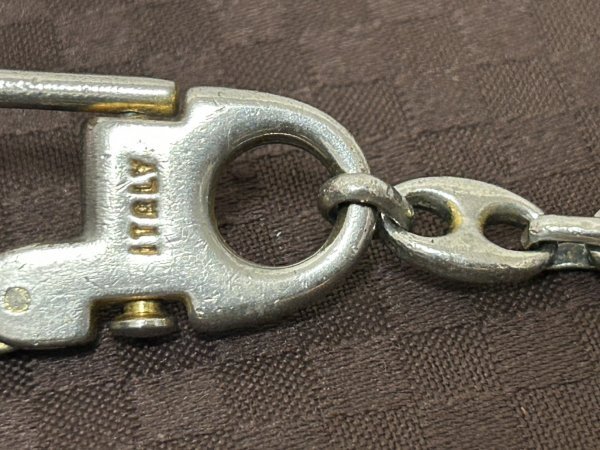 ブランド小物　まとめて　GUCCI　グッチ　GIVENCHY　ジバンシイ　フェラガモ　等　キーリング　キーホルダー　ボタン　カフス　等_画像8