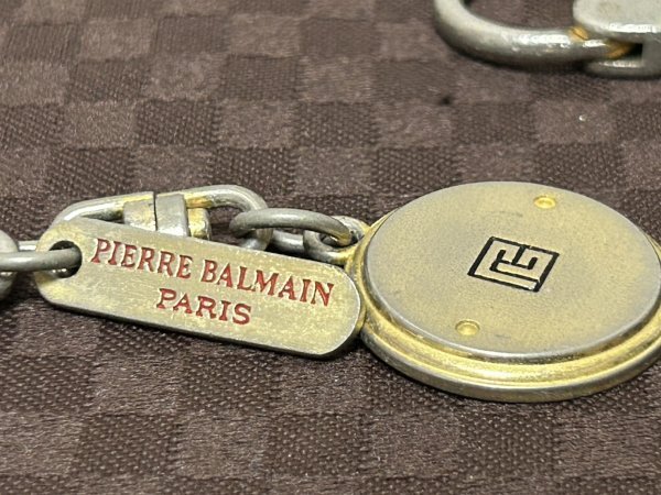 ブランド小物　まとめて　GUCCI　グッチ　GIVENCHY　ジバンシイ　フェラガモ　等　キーリング　キーホルダー　ボタン　カフス　等_画像10