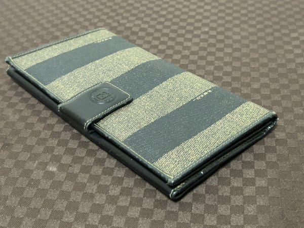 FENDI Fendi длинный кошелек длинный бумажник pe can рисунок FF бренд кошелек текущее состояние товар 