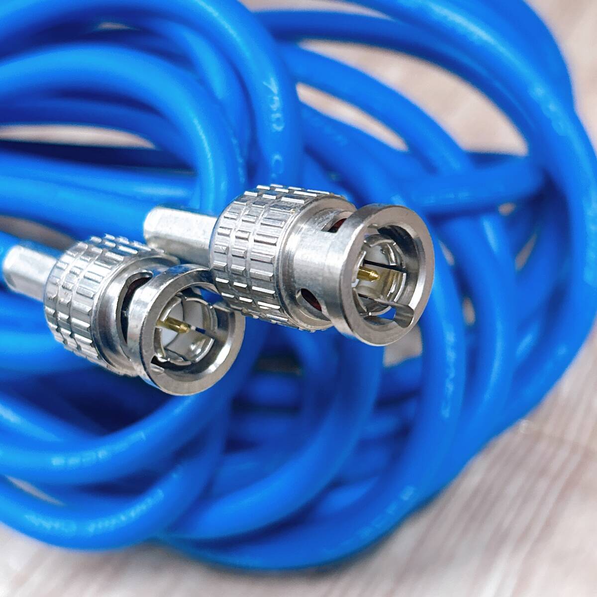 【01】②CANARE/カナレ 75Ω Coaxial cable L-3CFB 002 10M ブルーカラーケーブル 中古品_画像3