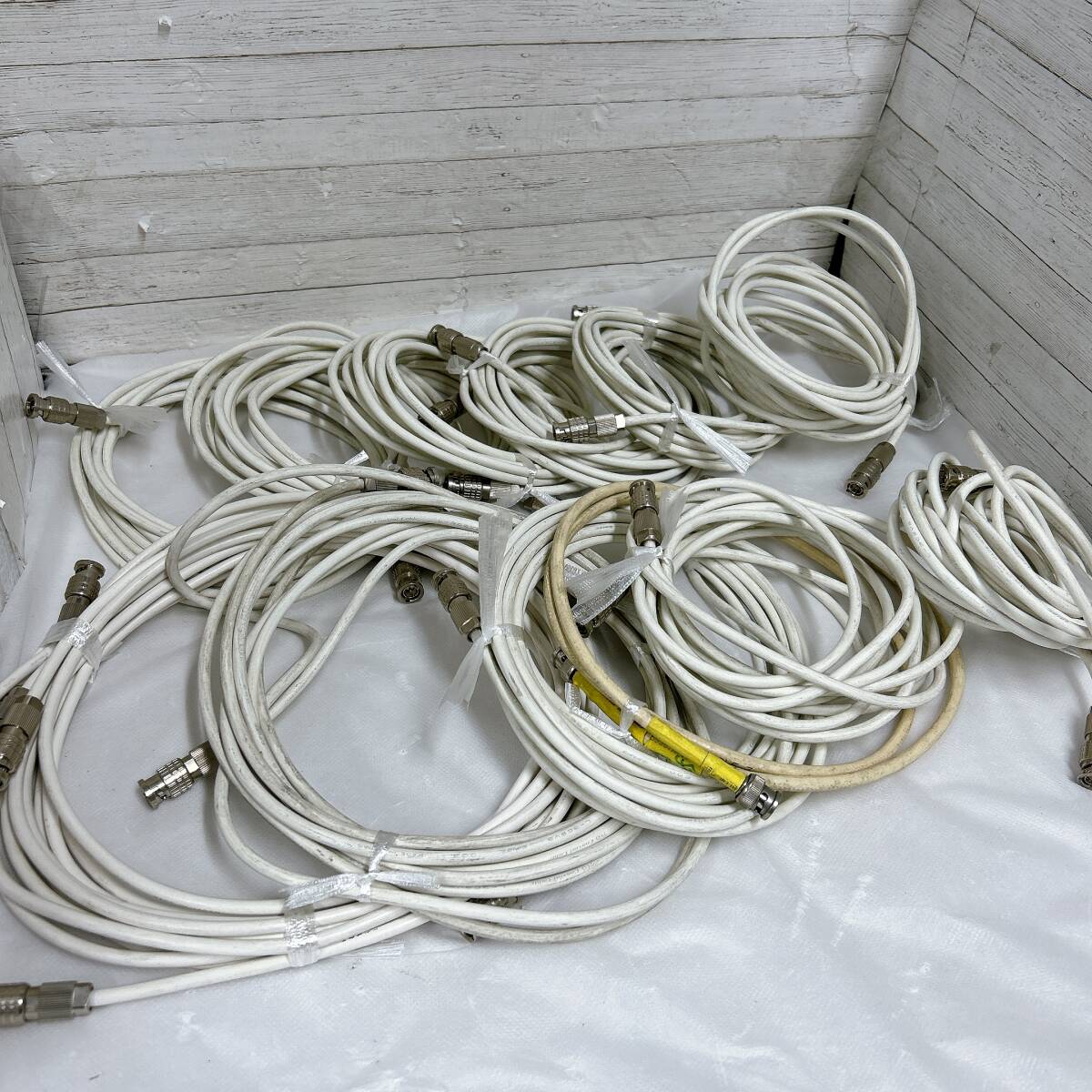 【01】CANARE ②汚れ有ホワイトカラーケーブルまとめ 中古品_画像1