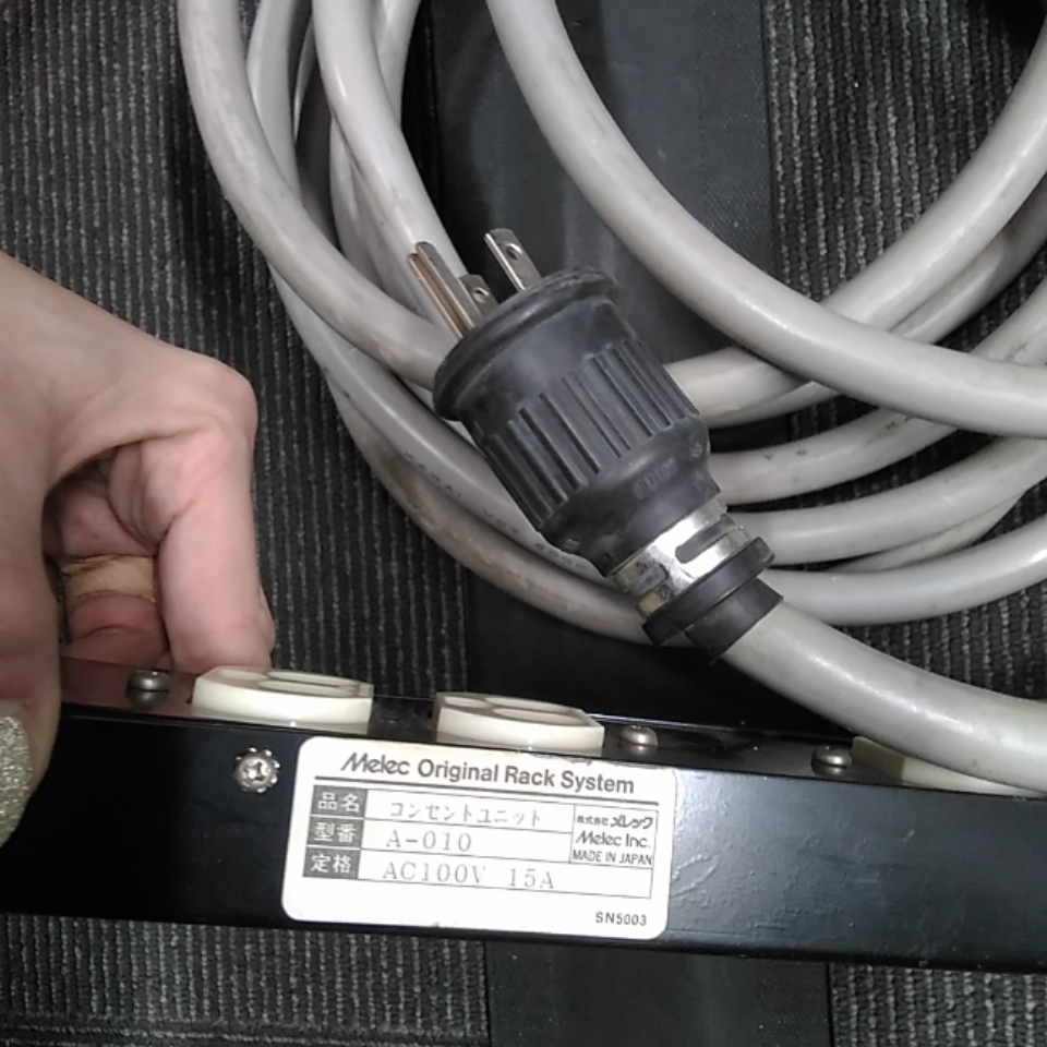 【04】メレック　コンセントユニット　A-010　AC100V　15A　2個セット　中古品_画像9