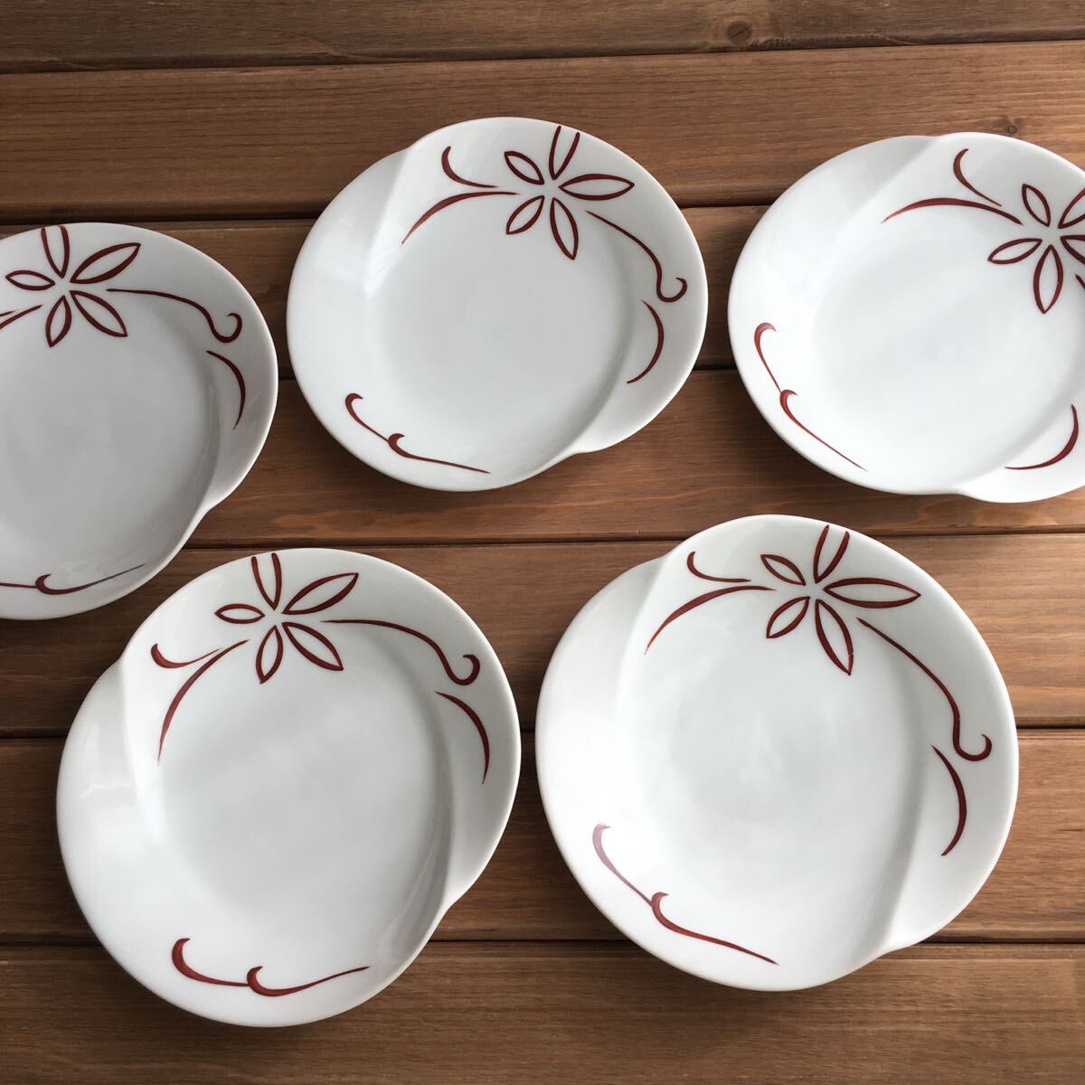 橘吉たち吉 赤絵花中皿5枚セット 銘々皿天ぷらお刺身皿おもてなしお正月◆送料込み◆即配送◆_画像1