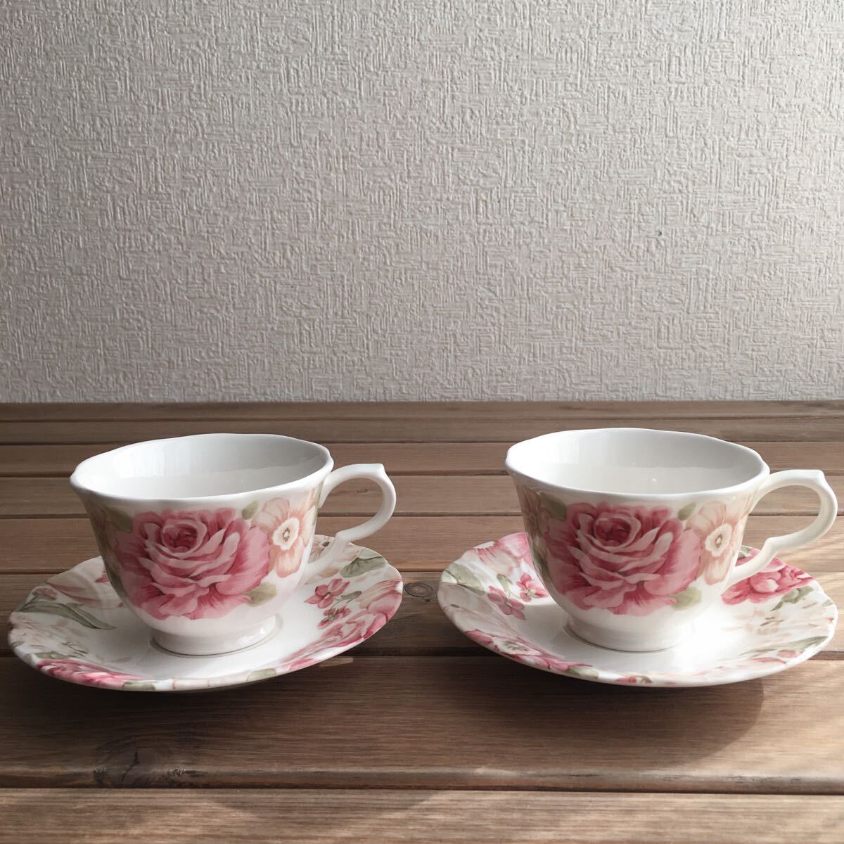 ニッコーNIKKOカップ＆ソーサー2客セット薔薇_画像1