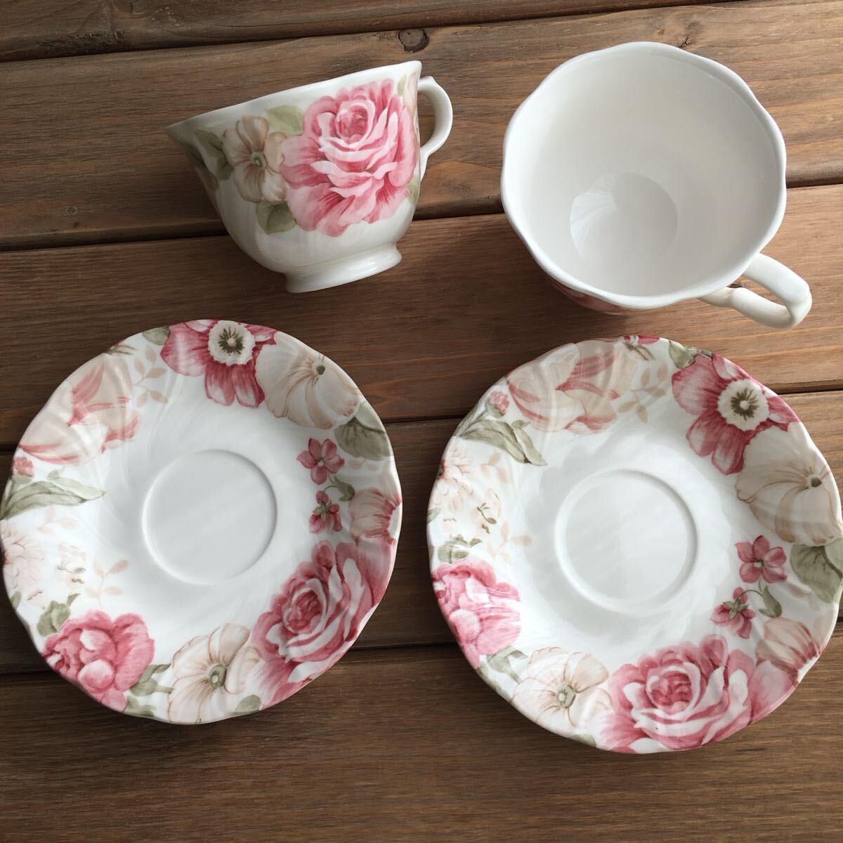 ニッコーNIKKOカップ＆ソーサー2客セット薔薇_画像2