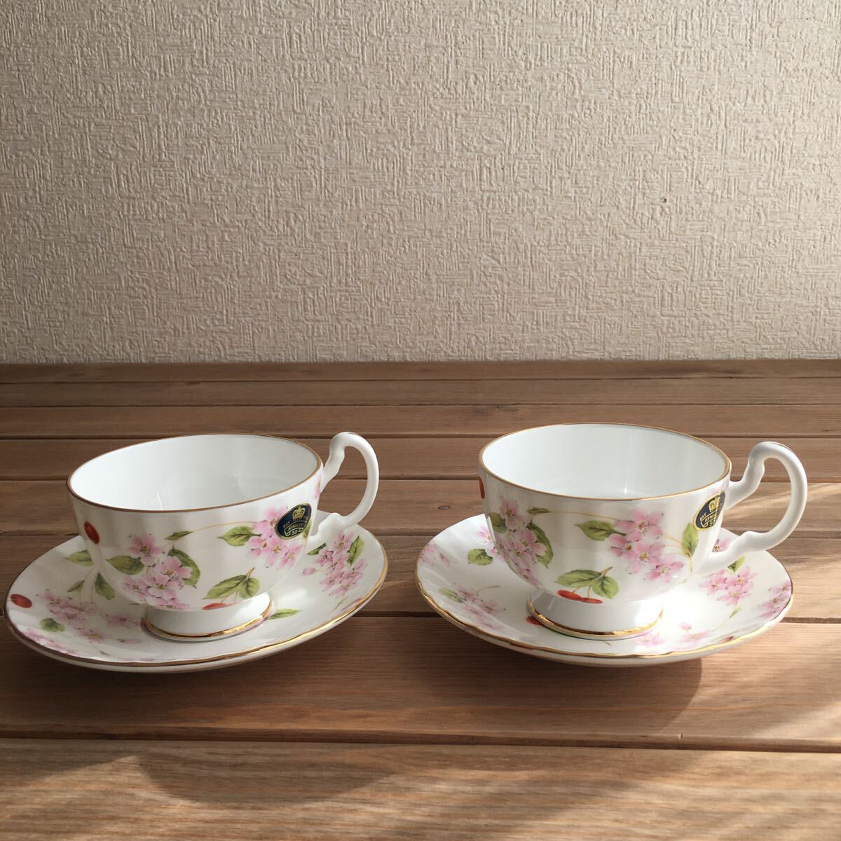 AYNSLEYエインズレイ チェリーブロッサム カップ＆ソーサー2客セット_画像1