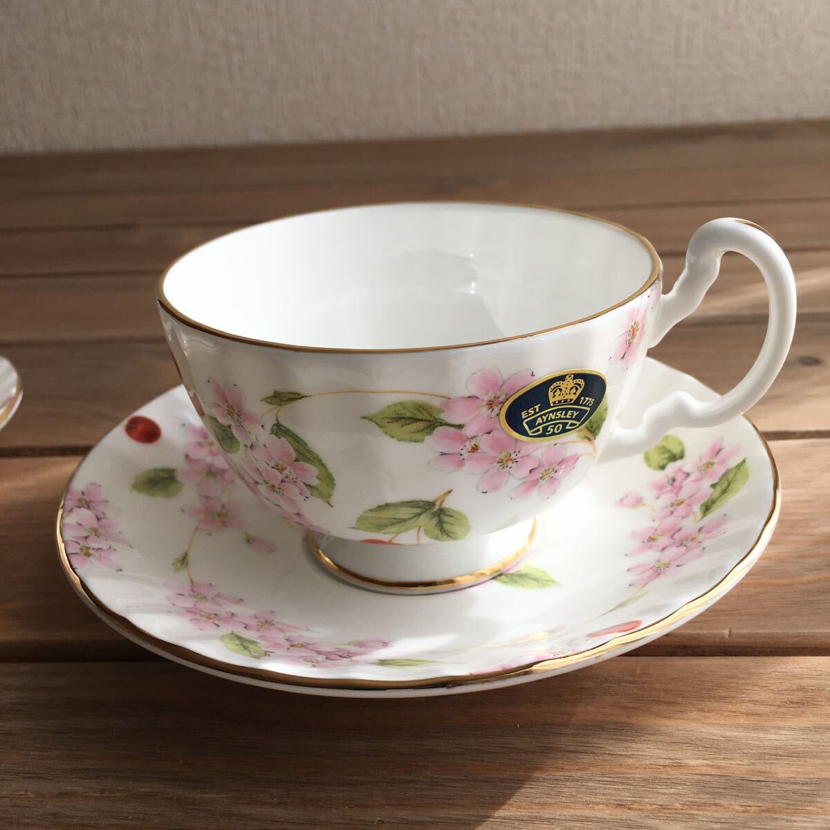 AYNSLEYエインズレイ チェリーブロッサム カップ＆ソーサー2客セット_画像3