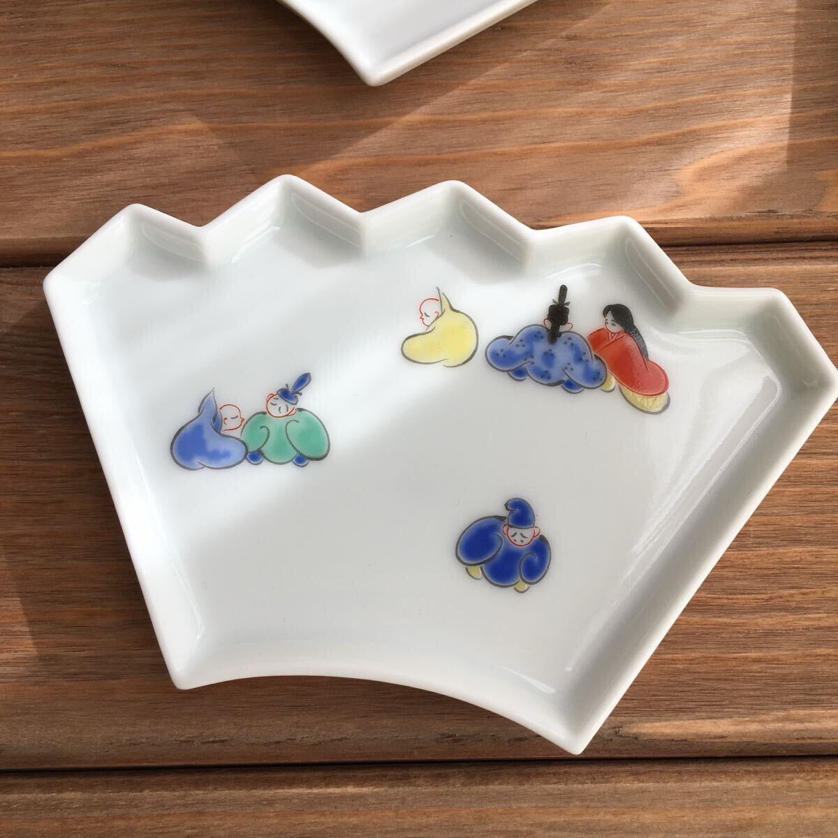 有田焼深川製磁 六歌仙 扇形変形小皿5枚セット未使用品◆送料込み◆即配送_画像2