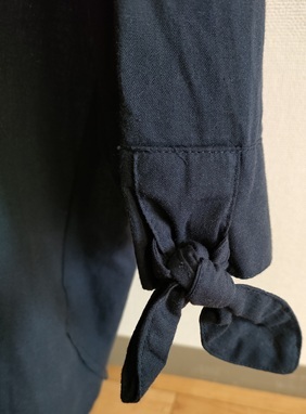 【夏物処分 タグ付き未着用】花柄刺繍の七分袖ブラウス 大きいサイズ ３Ｌ ネイビー_画像4