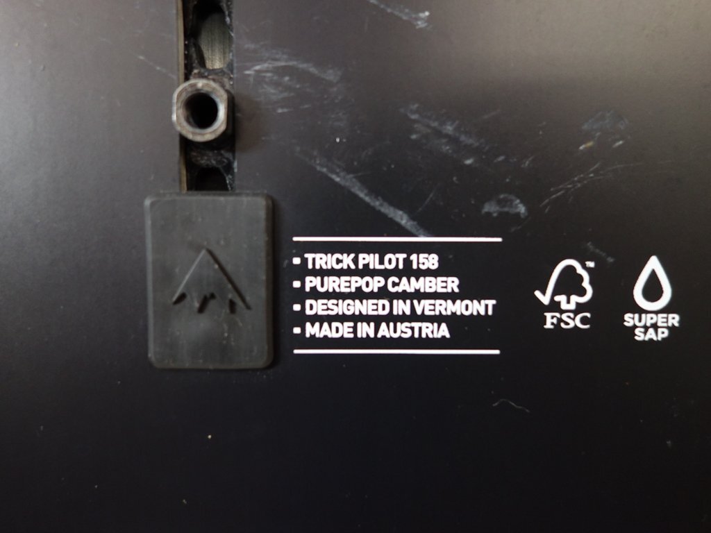 中古 パウダー 18/19 BURTON Family Tree Trick Pilot 158cm スノーボード バートン ファミリーツリー トリックパイロット 40212-3_画像4