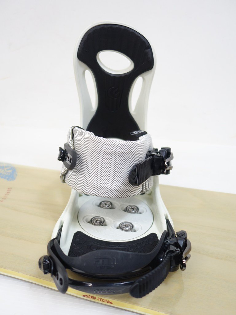 中古 2017-2018 ARBOR SWOON CAMBER アーバー キャンバー レディース147cm FLUX フラックス スノーボードビンディング付き 40201-2_画像5