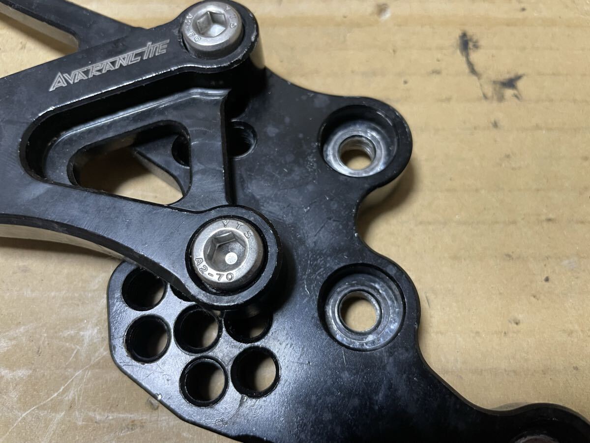  универсальный задняя подножка plate plate подножка производитель неизвестен измерение делается .... как . проверка . пожалуйста правый 