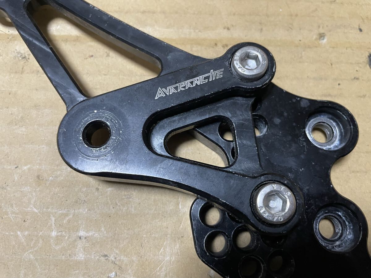  универсальный задняя подножка plate plate подножка производитель неизвестен измерение делается .... как . проверка . пожалуйста правый 