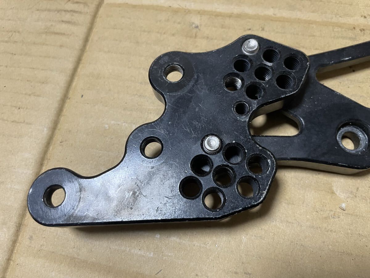  универсальный задняя подножка plate plate подножка производитель неизвестен измерение делается .... как . проверка . пожалуйста правый 