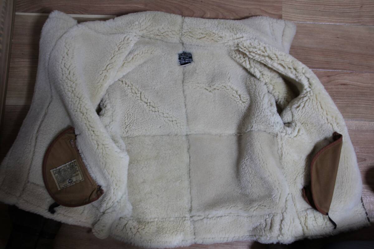 ☆お手入れバッチリ　程度良し☆　AVIREX　B-3　フライトムートンジャケット　サイズ４２（Ｌサイズ相当）_画像5