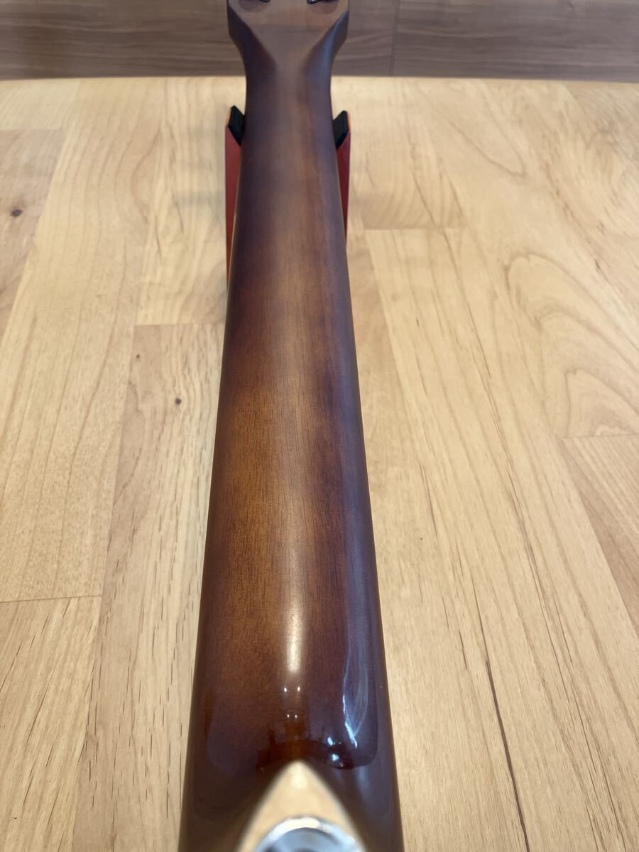 Eris Aproa остров . музыкальные инструменты ограниченный товар в подарок есть акустическая гитара 