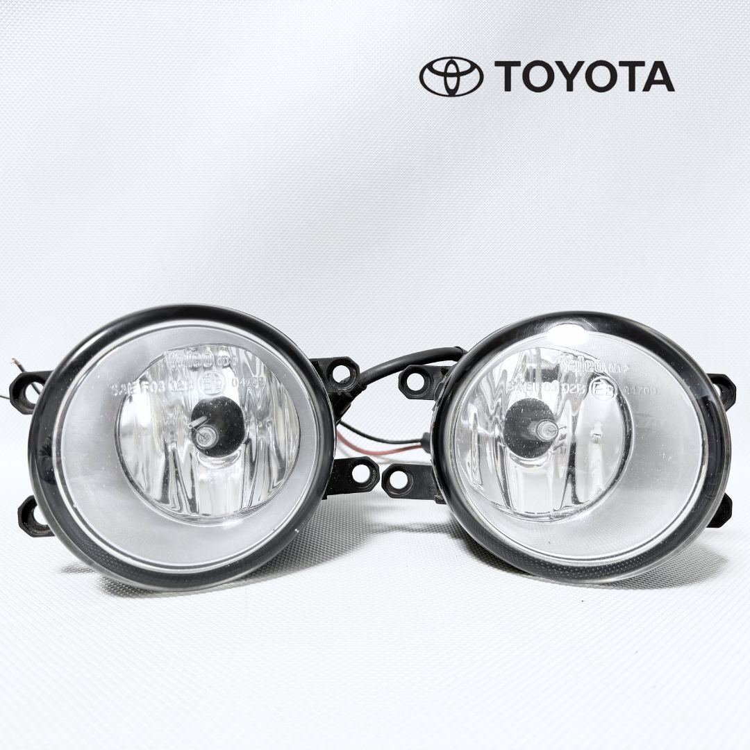 トヨタ 純正 フォグランプ 左右セット!81210-0D040 Valeo 白色 ホワイト ガラスレンズ 互換 共通 送料無料/即決【51113-7】_画像1