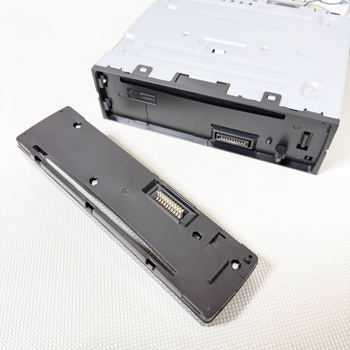 美品!DEH-7100 カロッツェリア CD/MP3/Bluetooth/USB オーディオ メインユニット リモコン 取説付き!送料無料/即決【51031-6】_画像4