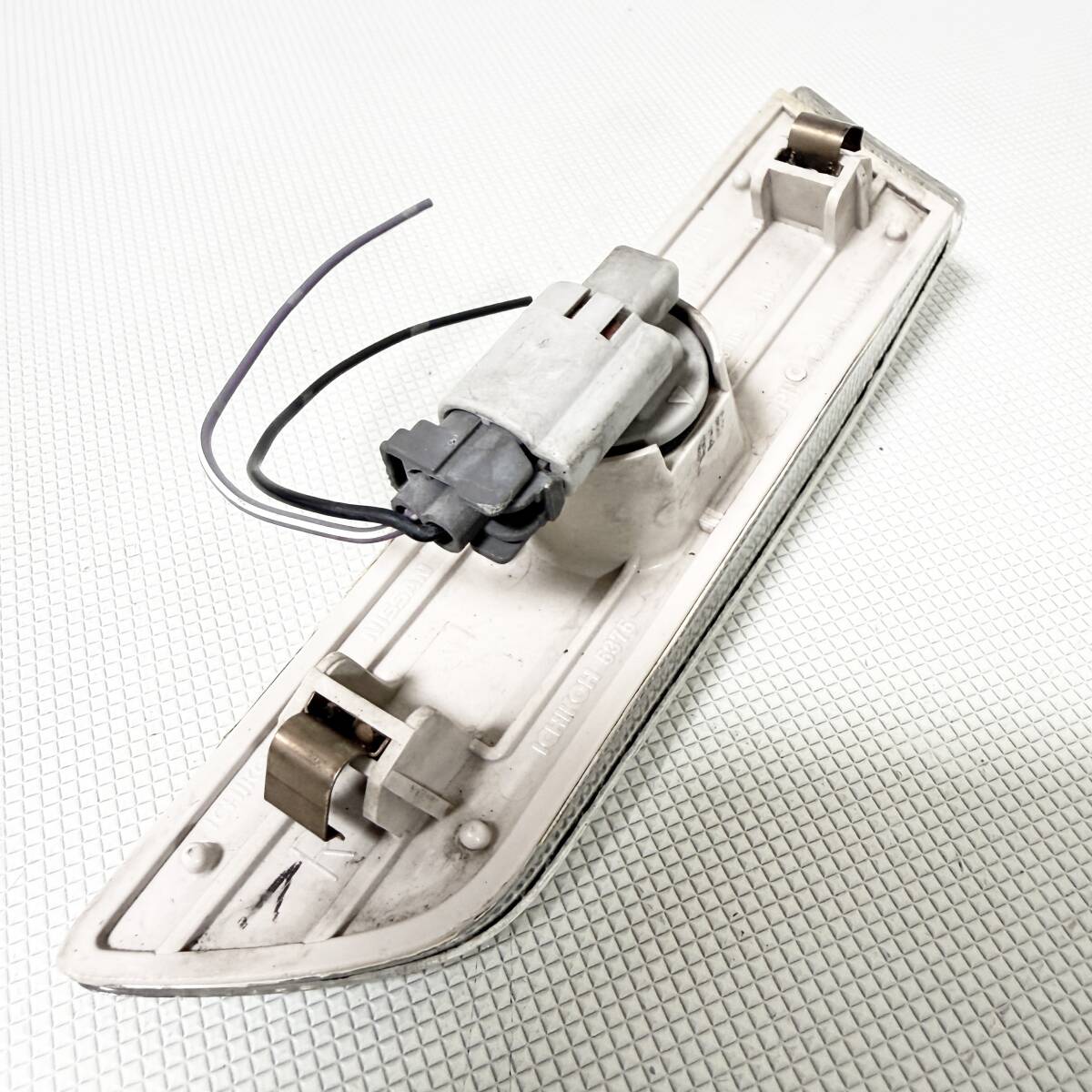 スカイラインクーペ CPV35 フロントサイドマーカー 左右セット 日産 純正 送料無料/即決【51106-17】_画像4