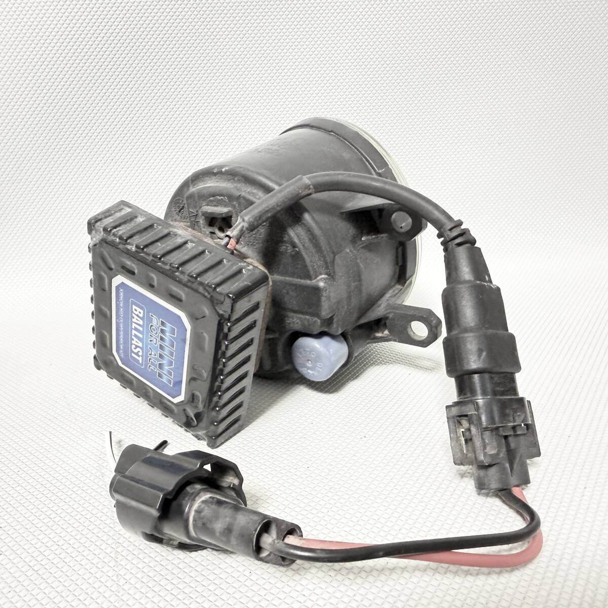 トヨタ 純正 フォグランプ 左右セット!81210-0D040 Valeo 白色 ホワイト ガラスレンズ 互換 共通 送料無料/即決【51113-7】_画像7