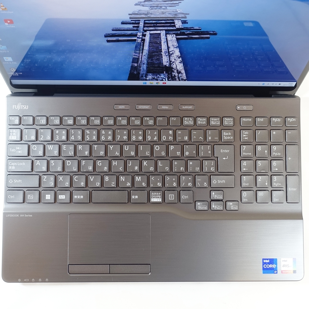 美品♪ 2023年式 ハイスペック 第12世代 Core i7 Windows11 爆速SSD512GB メモリ16GB 富士通 フルHD ウェブカメラ Bluetooth Blu-ray 管761_画像2