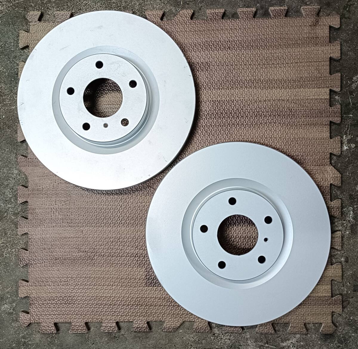 ★開封のみ★【DIXCEL/PD TYPE_321 0631】フロント用 スカイライン(CPV35 6MT)、フェアレディZ33 ver.T、フーガ(Y50)、シーマ(HGY51)等に_画像1