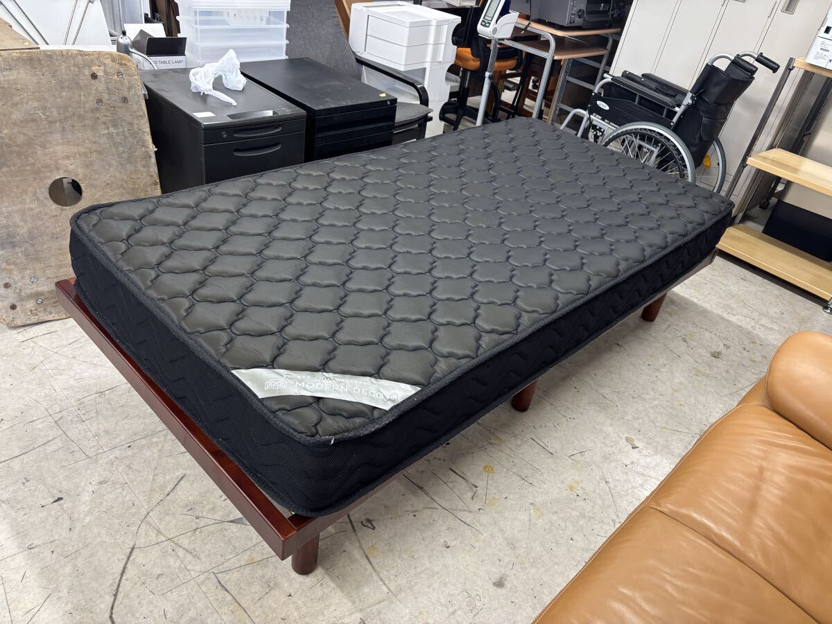 【KA395】シングル ベッドフレーム 木製・MODERN DECO POCKET COIL MATTRESS マットレスセット☆美品☆直接引取限定！！_画像1