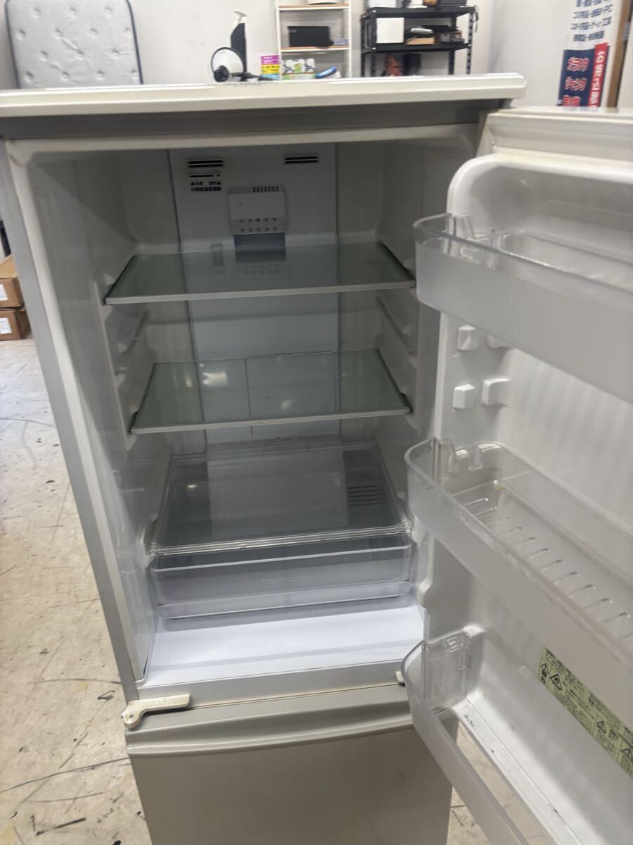 【KA394】SHARP シャープ 2ドアノンフロン冷凍冷蔵庫 167L SJ-K17W-FG 中古現状品※発送：家財便Cランク・直接引取大歓迎！！_画像4
