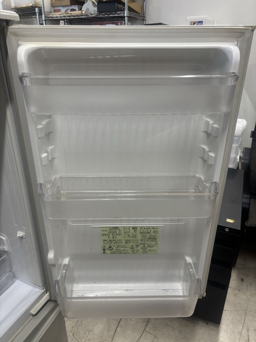 【KA394】SHARP シャープ 2ドアノンフロン冷凍冷蔵庫 167L SJ-K17W-FG 中古現状品※発送：家財便Cランク・直接引取大歓迎！！_画像5