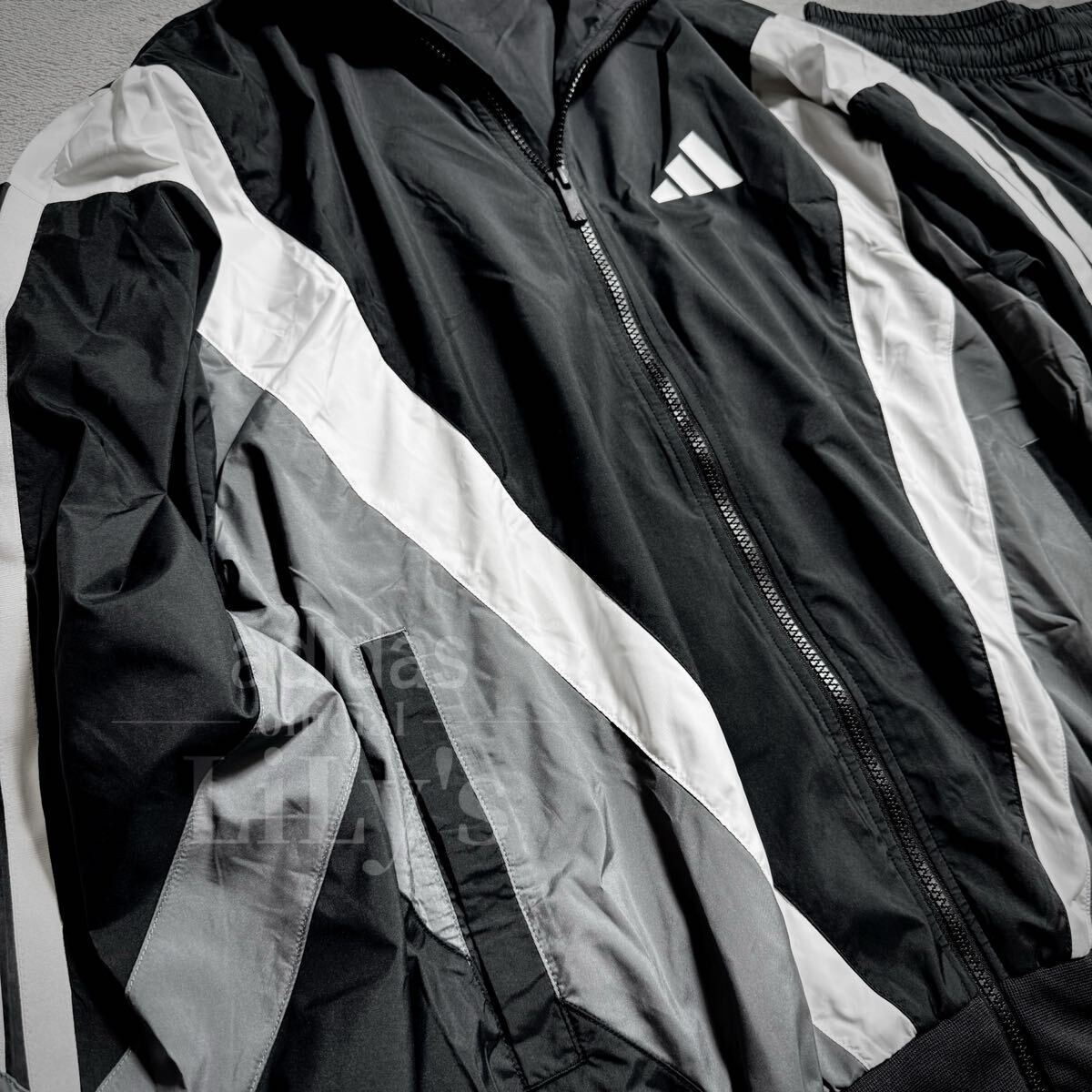 【ＸＬサイズ】adidas上下セット　ブラック　黒　マストハブ　定価17,600円 アディダス　スリーストライプス JM2024 JM2106 KQD22 KQD21_画像2