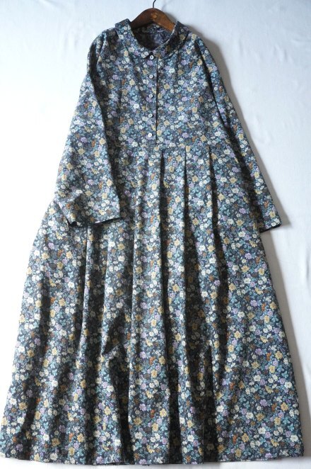 ハンドメイド♪cottonコーデュロイ♪濃いグレー色地にカラフル花柄♪襟付きOP♪_画像5