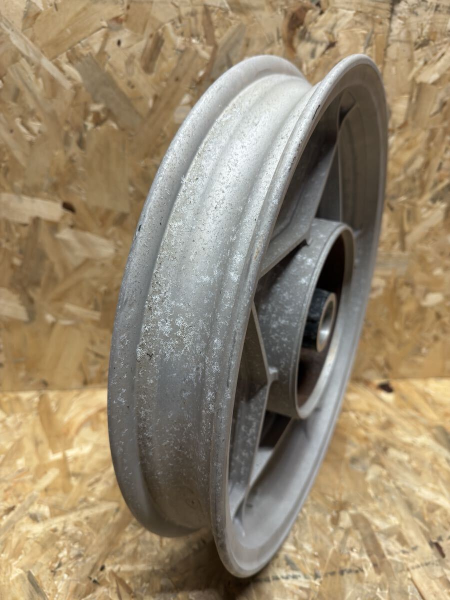 スズキ GSX250L キャストホイール 2.15×16 エンケイ オマケ付き リアホイール ベアリング無し サンドブラスト後保管 腐食有り 旧車_画像7