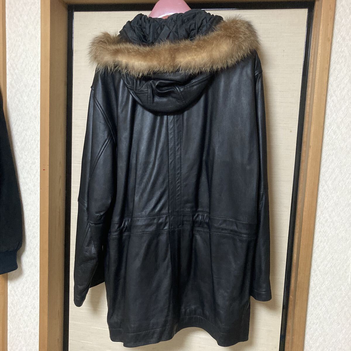 レザージャケット 羊革 コート ブラック 本革 ラムレザー レザーコート コムサデモード　Lサイズ　美品_画像7