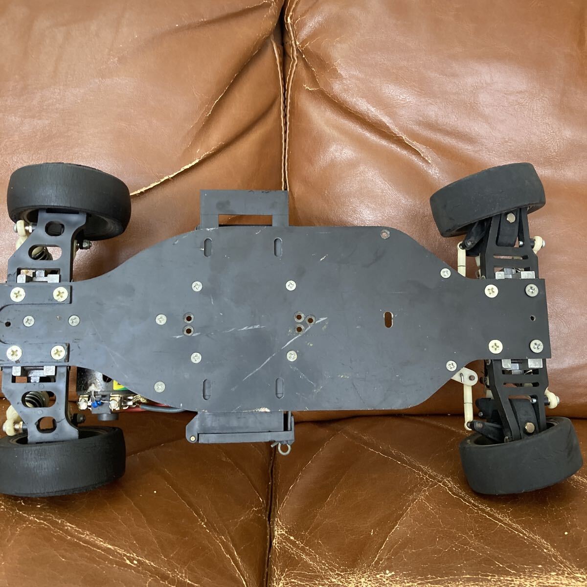 99円 2WD MR RR駆動 シャーシ ラジコン 当時物 部品取り 詳細不明_画像3