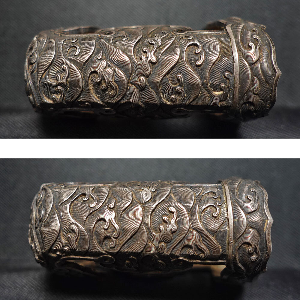 ★波濤図の逸品! 銀地波濤図太刀金具 石突金物 責金物二点 無銘 鋤出高彫 毛彫 細密金工 刀装小道具 桐小箱入_画像4