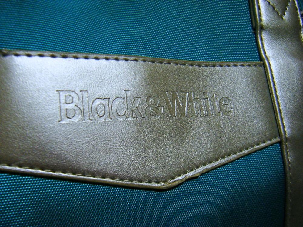 ポリキャンバス地/良質品〇Black＆White 多目的カートバッグ 裏地付き ブランドロゴ エメラルドグリーン_画像6