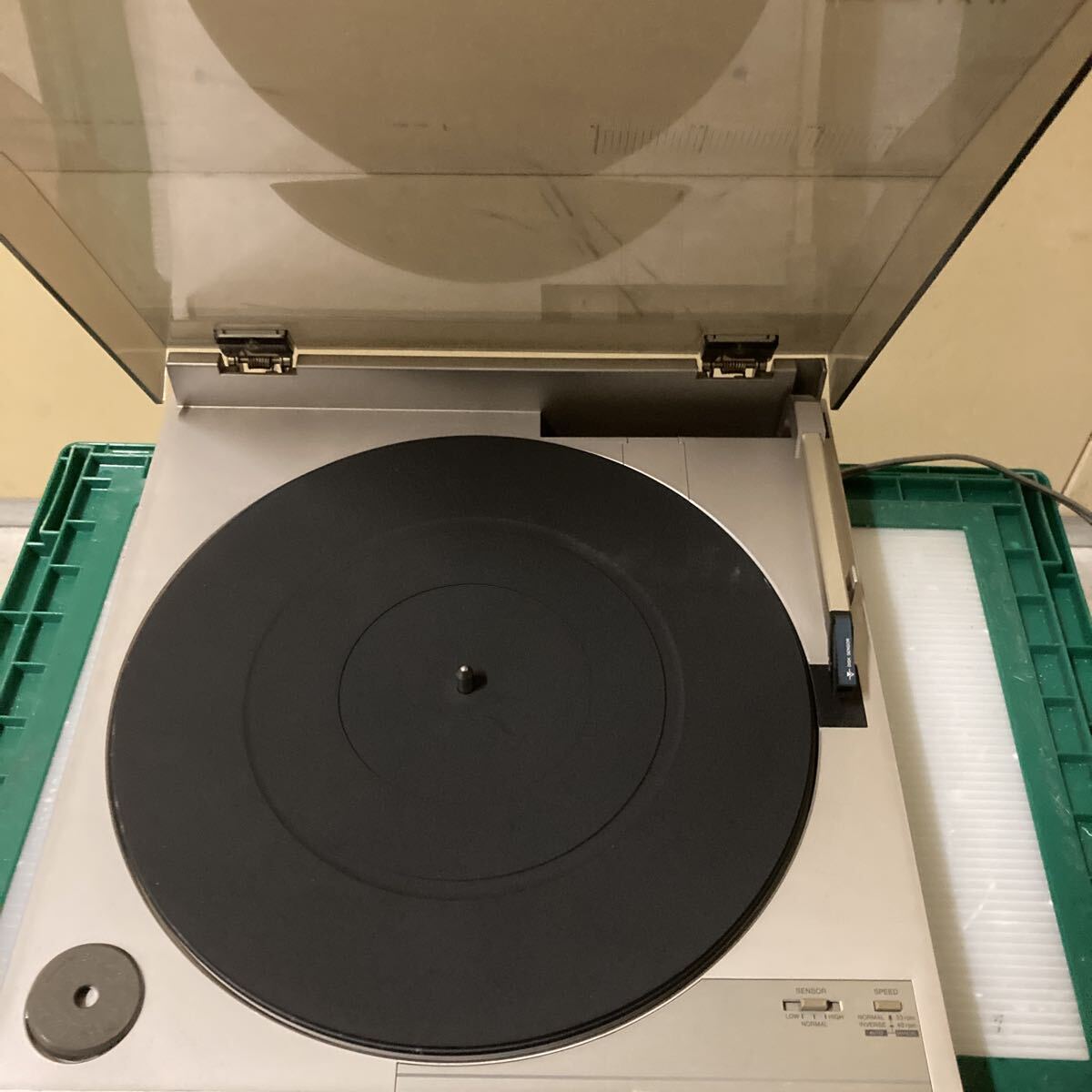 AIWA/アイワ/COMPUTER CONTROL FULL AUTOMATIC D.D. TURNTABLE SYSTEM/LX-11/ターンテーブル/ジャンク　通電確認_画像1