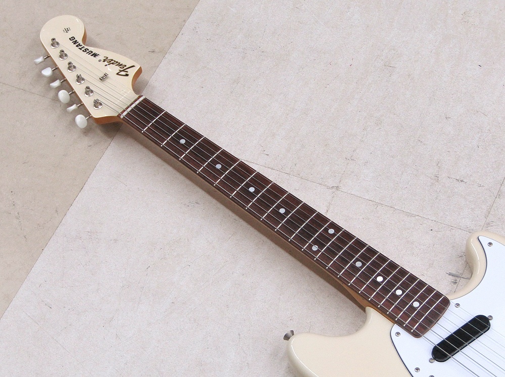 Fender Japan フェンダージャパン MG69CO MUSTANG ムスタング エレキギター マッチングヘッド_画像5