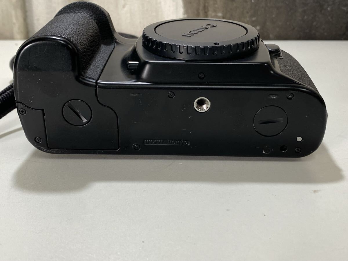 j2080 Canon EOS-1 ボディ 一眼レフカメラ キャノン フィルムカメラ Canon スピードライト 430EZ 動作未確認　現状品_画像6