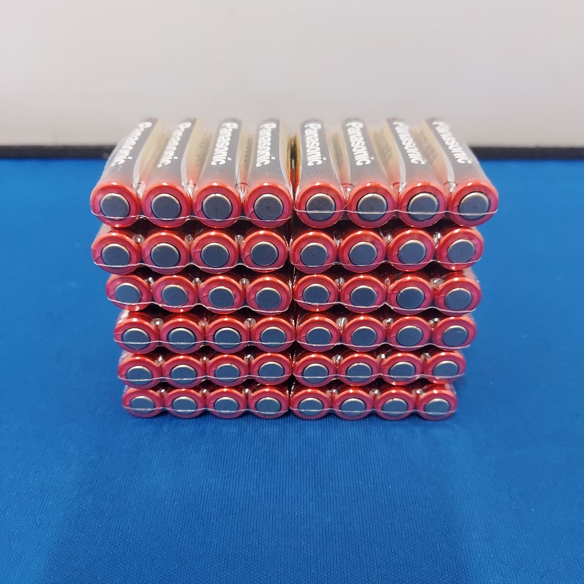 * новый товар * Panasonic /Panasonic* одиночный 4 форма щелочные батарейки * золотой панама 48 шт. комплект *4 упаковка ×12 штук * много совместно . сделка *