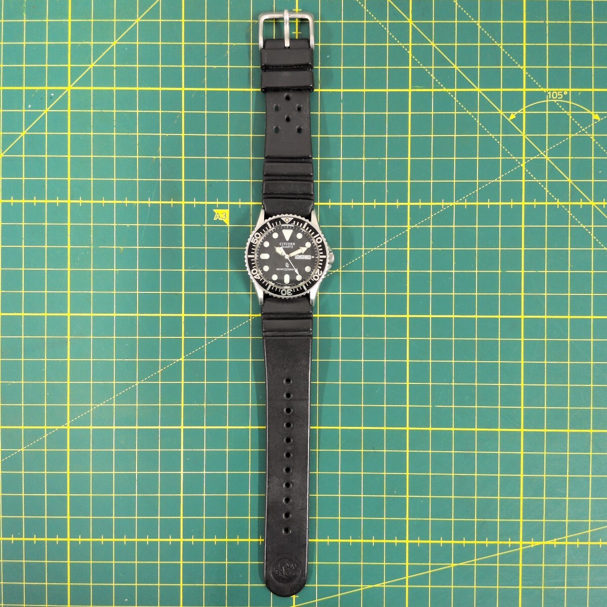 ★動作確認済オールドCITIZEN QUARTZダイバー腕時計WATER150M RESIST 1251-212452 Y 111936 45-9011 GN-4-S JAPANヴィンテージ★_画像2