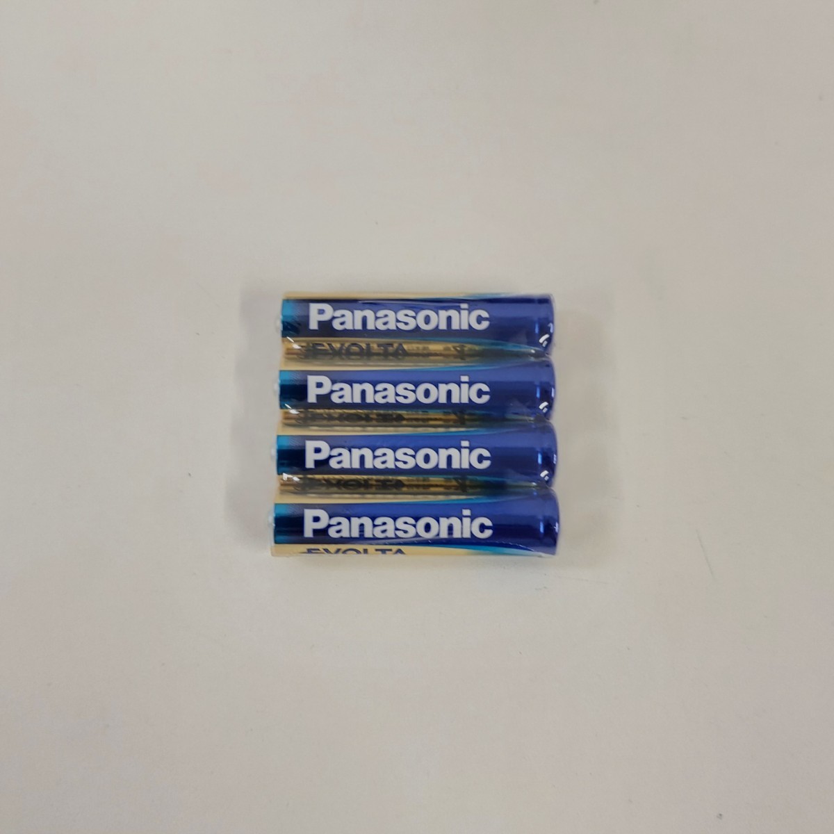 ★新品 パナソニック Panasonic 単4形 アルカリ乾電池 EVOLTA/エボルタ 48本セット 4パック×12ヶ 大量 まとめて 長持ち電池★_画像2