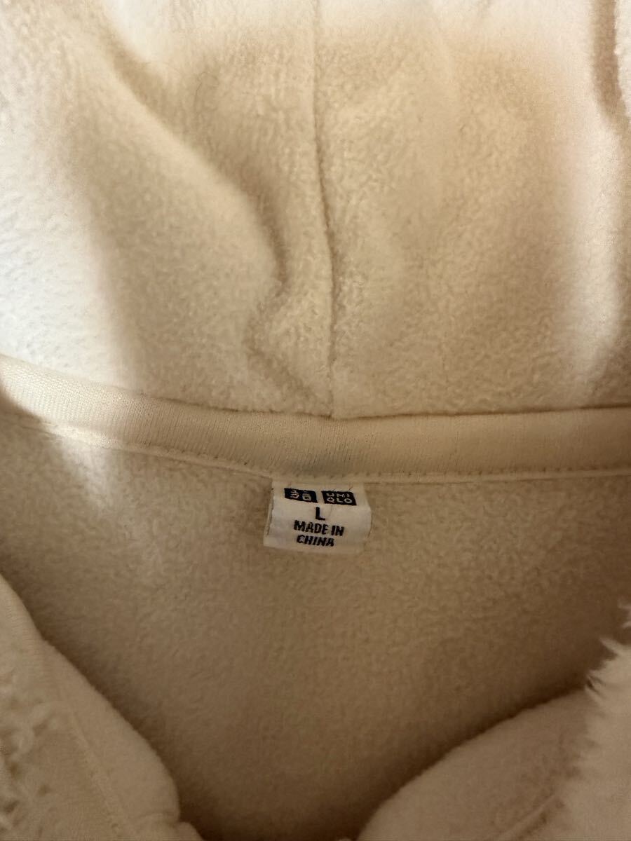 ☆☆ユニクロのフリーズパーカー. L.オフホワイト☆☆_画像2