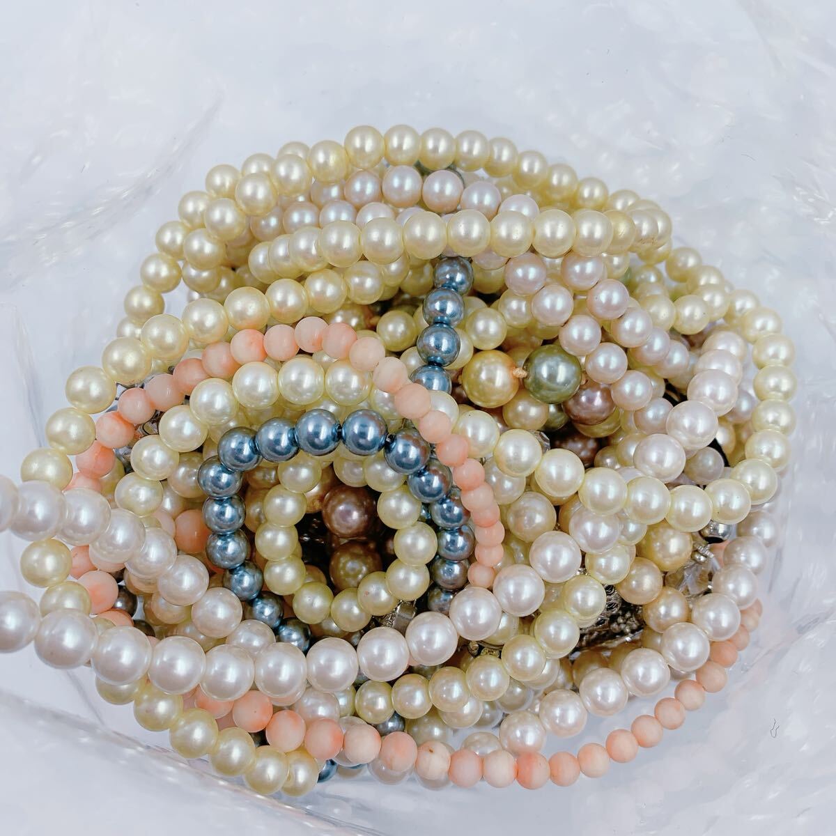 11Ｅ015 【1円〜】アクセサリー まとめ 大量 パール 真珠 ネックレス 骨 珊瑚 ジュエリー 宝石 金メッキ シルバー 天然石 他 2630g 約2kg_画像5