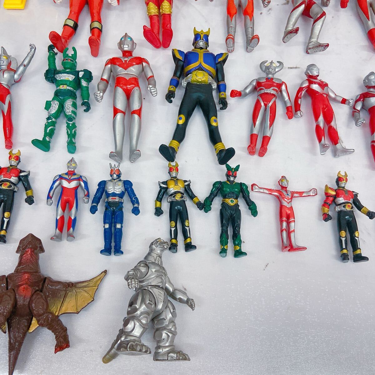 11F084【1円〜】BANDAI バンダイ ウルトラマン フィギュア ソフビ　まとめ 大量 ダダ バルタン星人 他_画像5