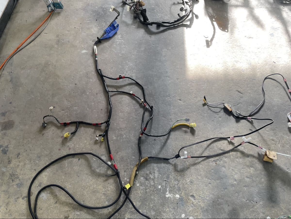 JZX100　マーク2　ツアラーV　後期　AT　載せ替え　5MT　サンルーフ有　ハーネス　車体　車内　ヒューズ　1JZ-GTE　チェイサー　ジャンク_画像6