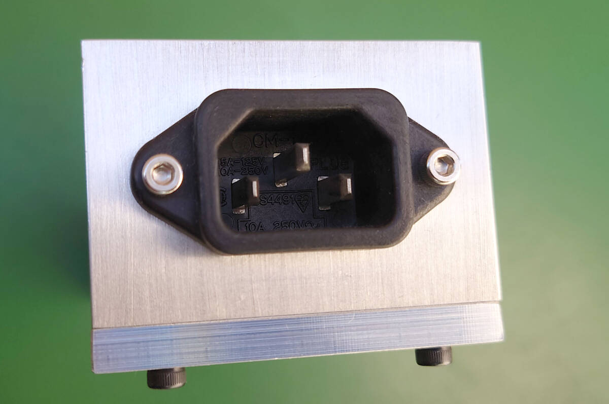 オーディオ 電源タップ Chikuma CPS-22-CL チクマ ／ クリプトン オヤイデ フルテック オーディオテクニカ お探しの方もご検討を_画像3