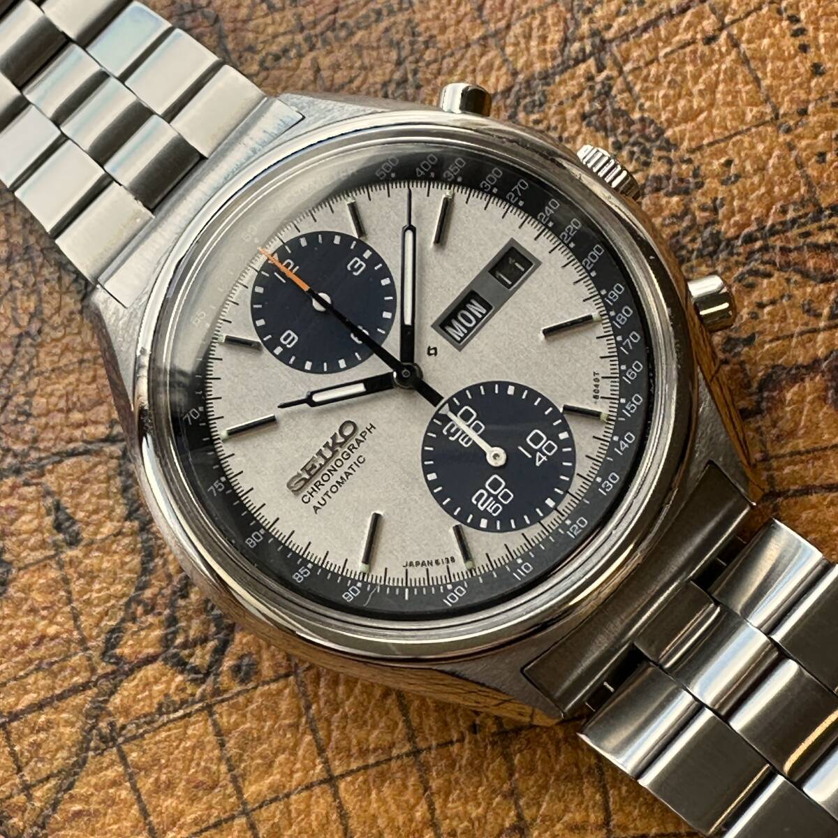 OH済★セイコー パンダ 白黒 6138-8020 クロノグラフ 日本語★ビンテージ時計 アンティーク時計 腕時計 自動巻き★スピードタイマー★1477_画像2